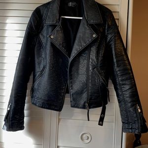 THICK LEATHER JACKET